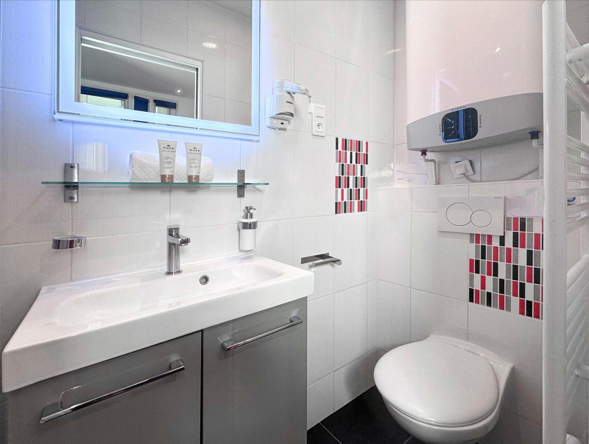 Welcoming Apartment Near Louvre Museum Paris Bagian luar foto